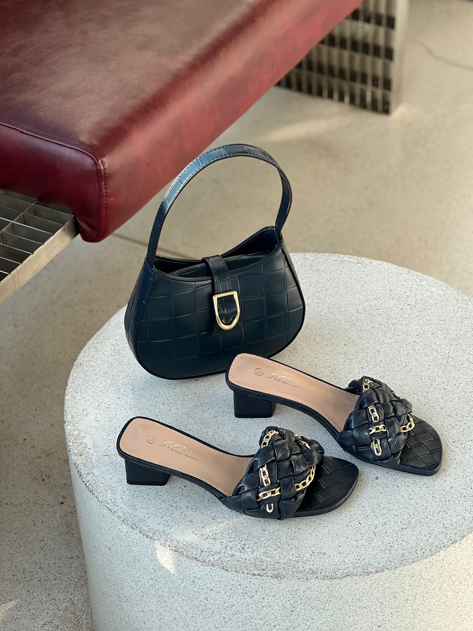 CCD2E47D-2031-4AD8-B1DC-E53D7E794289