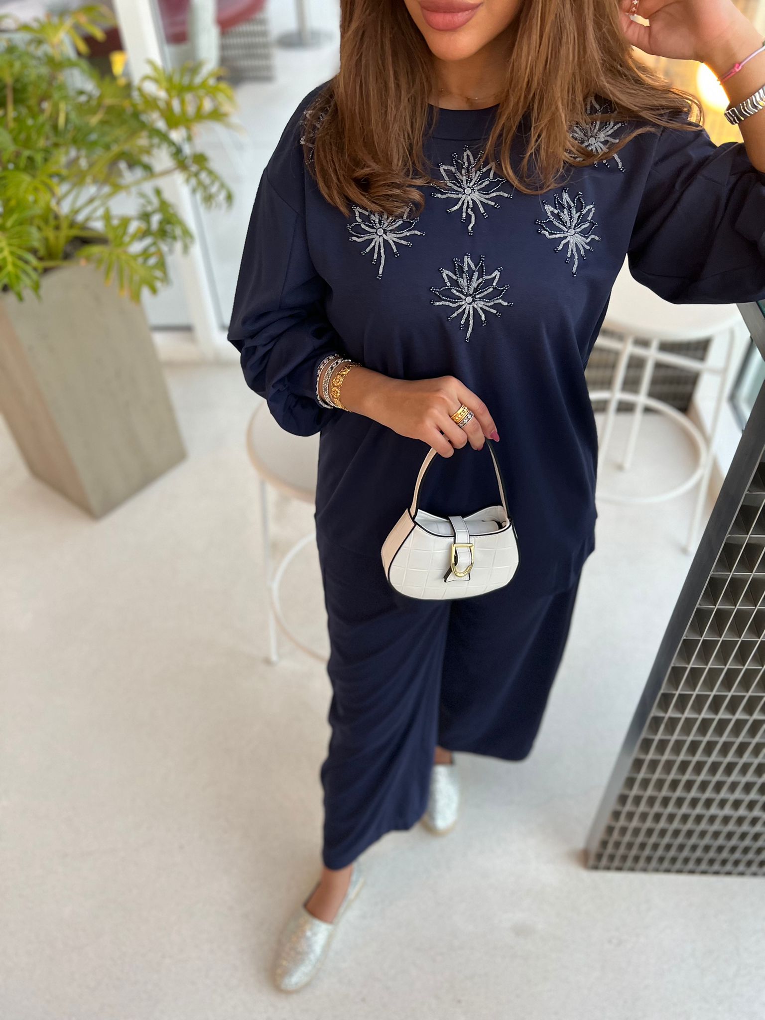 E04436F2-4262-45CF-8F3F-624285248475