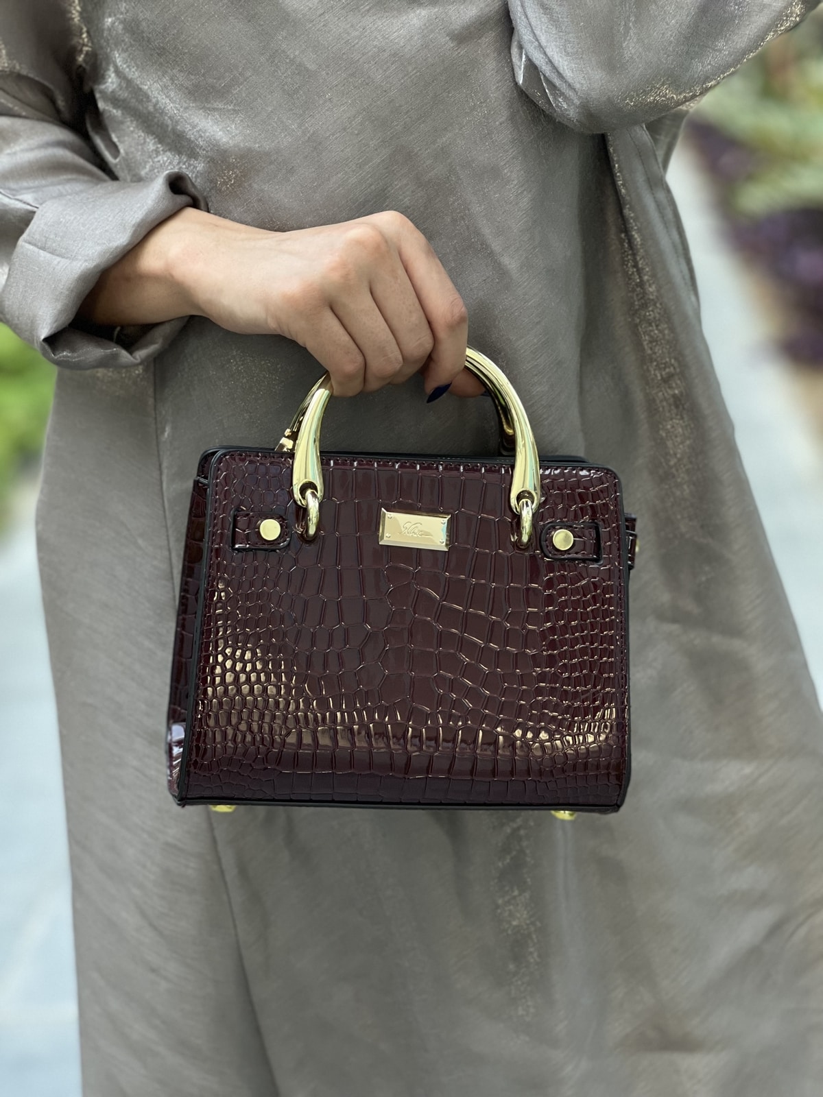 B1FD72CB-D66F-4244-BF2B-EDE0C45B9F2A