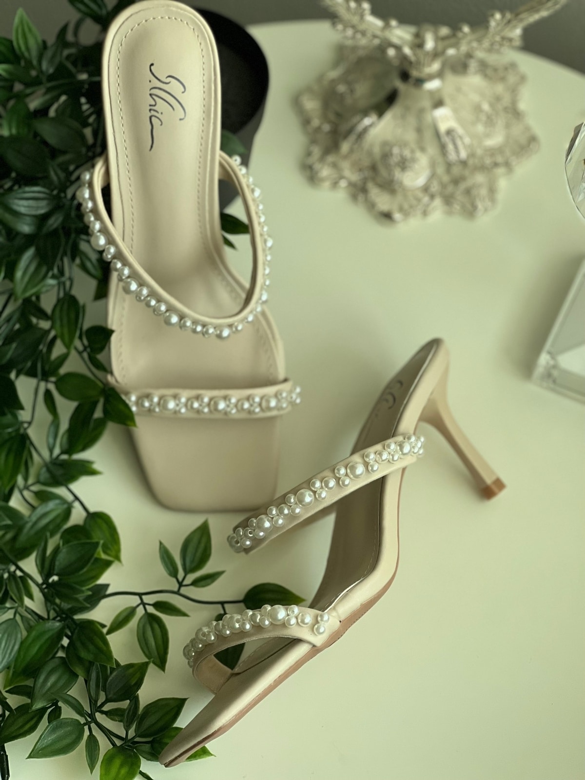 5153FC5C-B99D-4FF9-AFC1-CC1858D90606