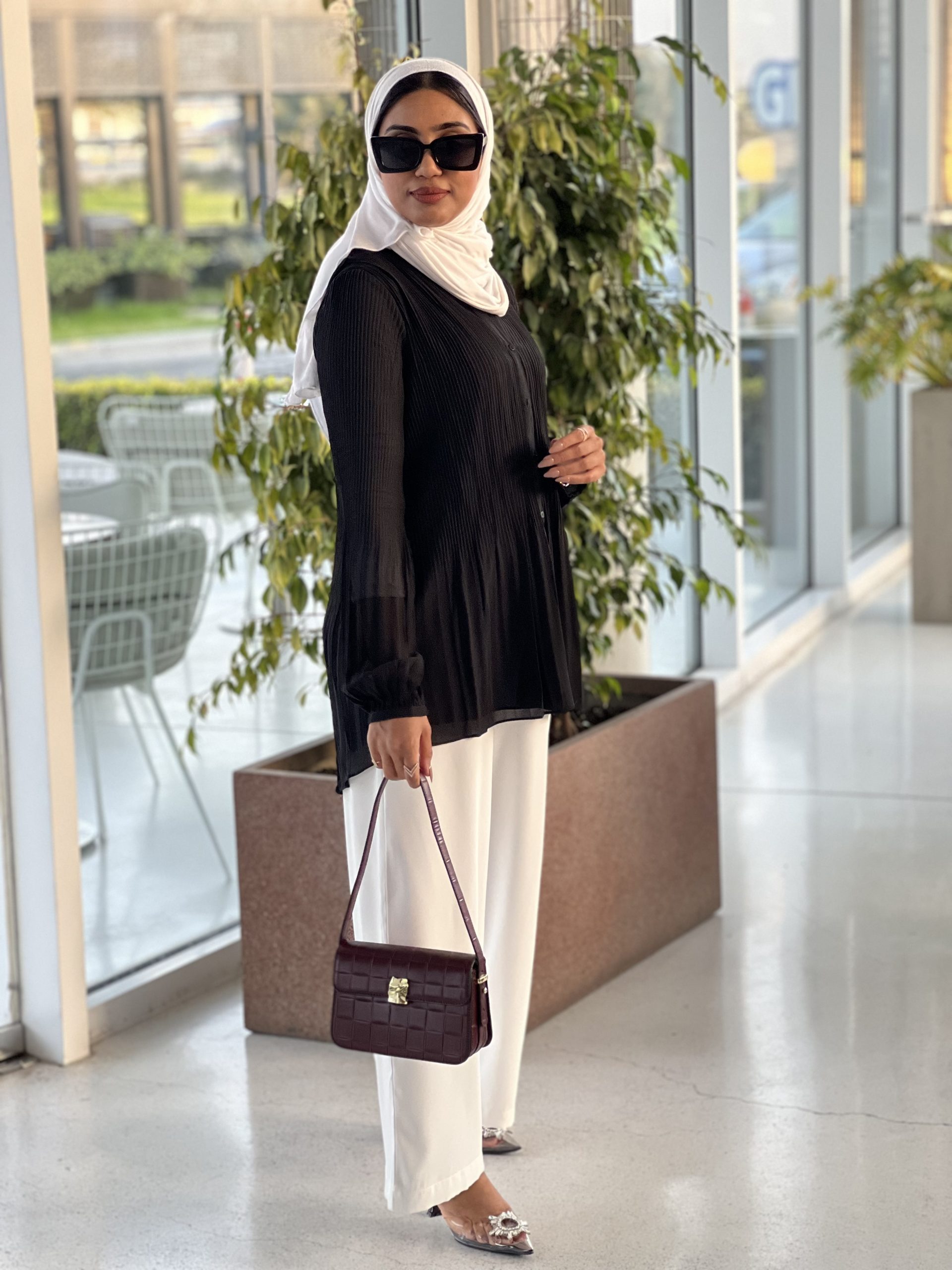 F5ADB707-3435-44A0-B351-3BA833F57541