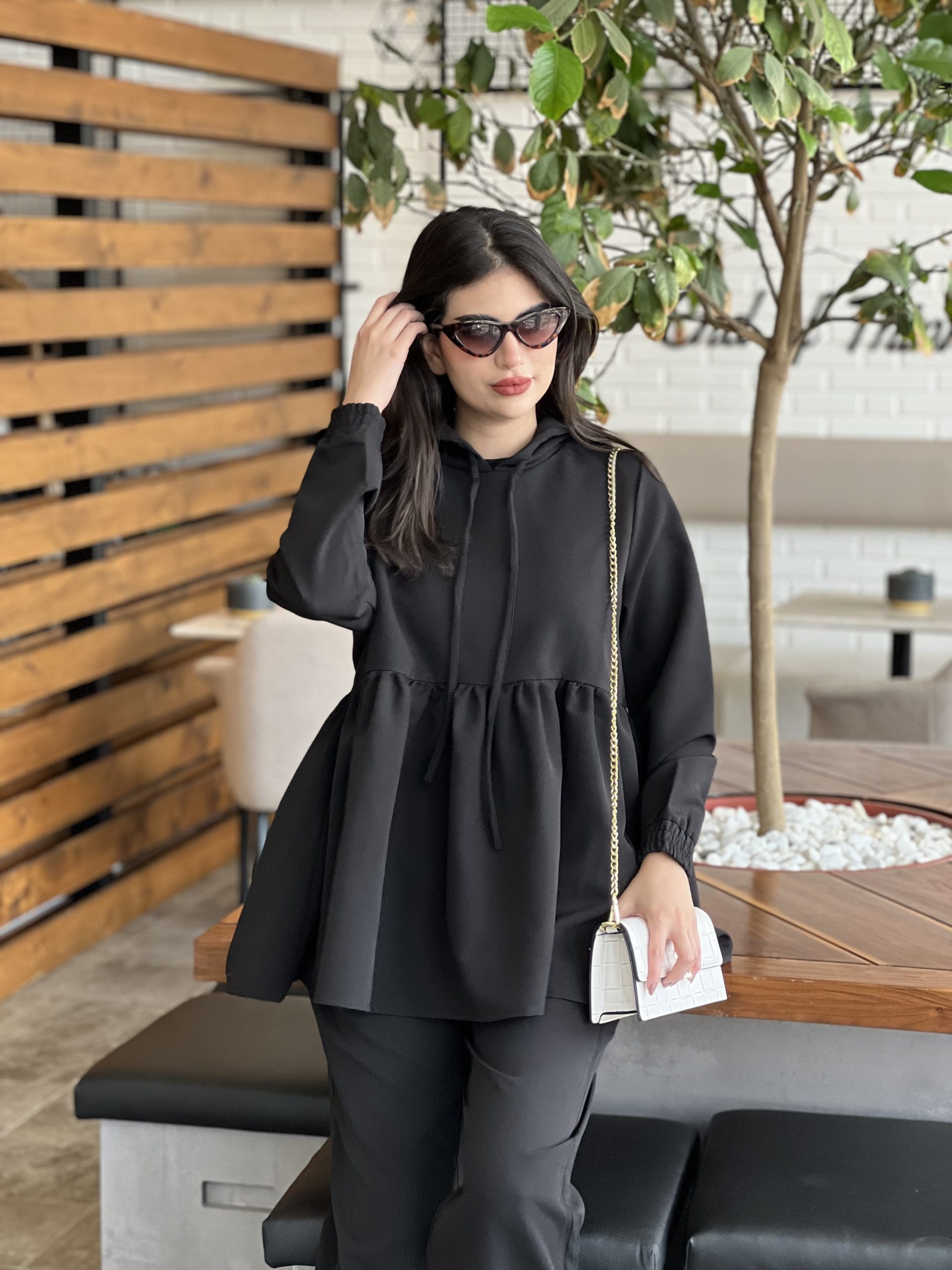 48725142-83E2-4DAB-B4EC-4665318E0D48