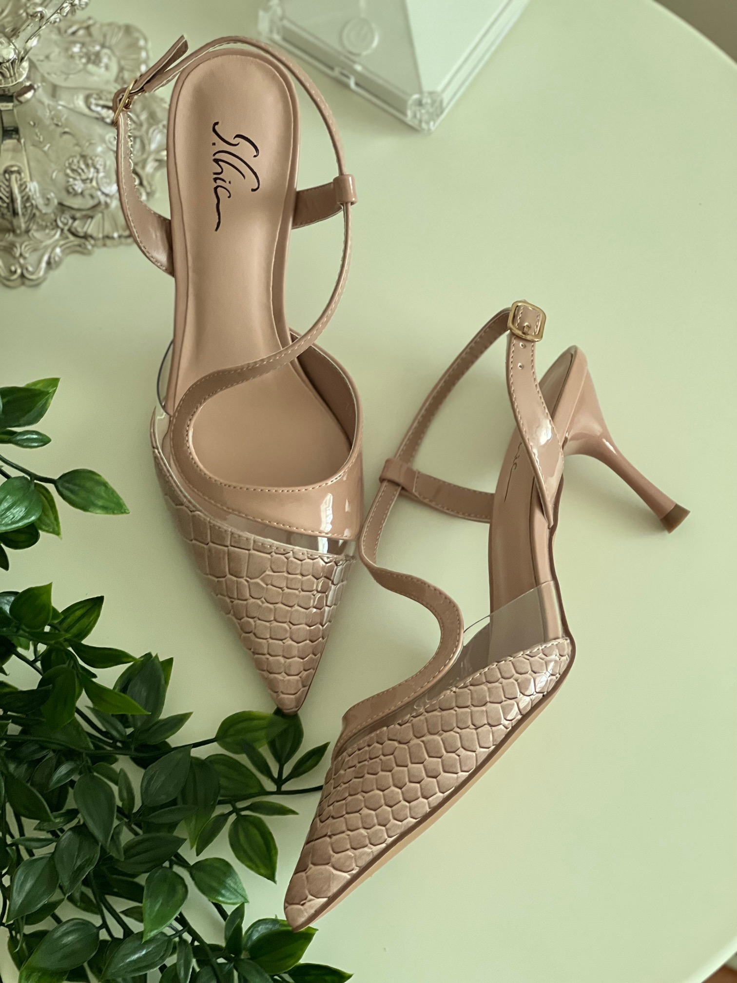 10416EC3-9EA8-4974-A6E7-4C5D761C8F37