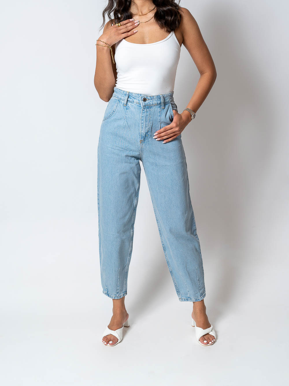 schic230523_02004 copy