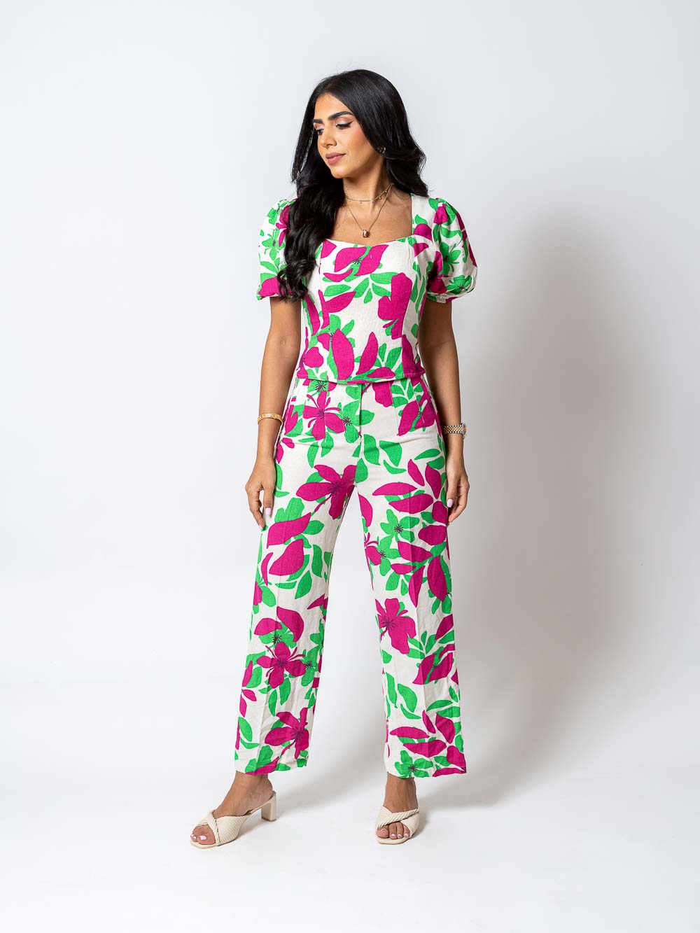 schic230523_00883 copy